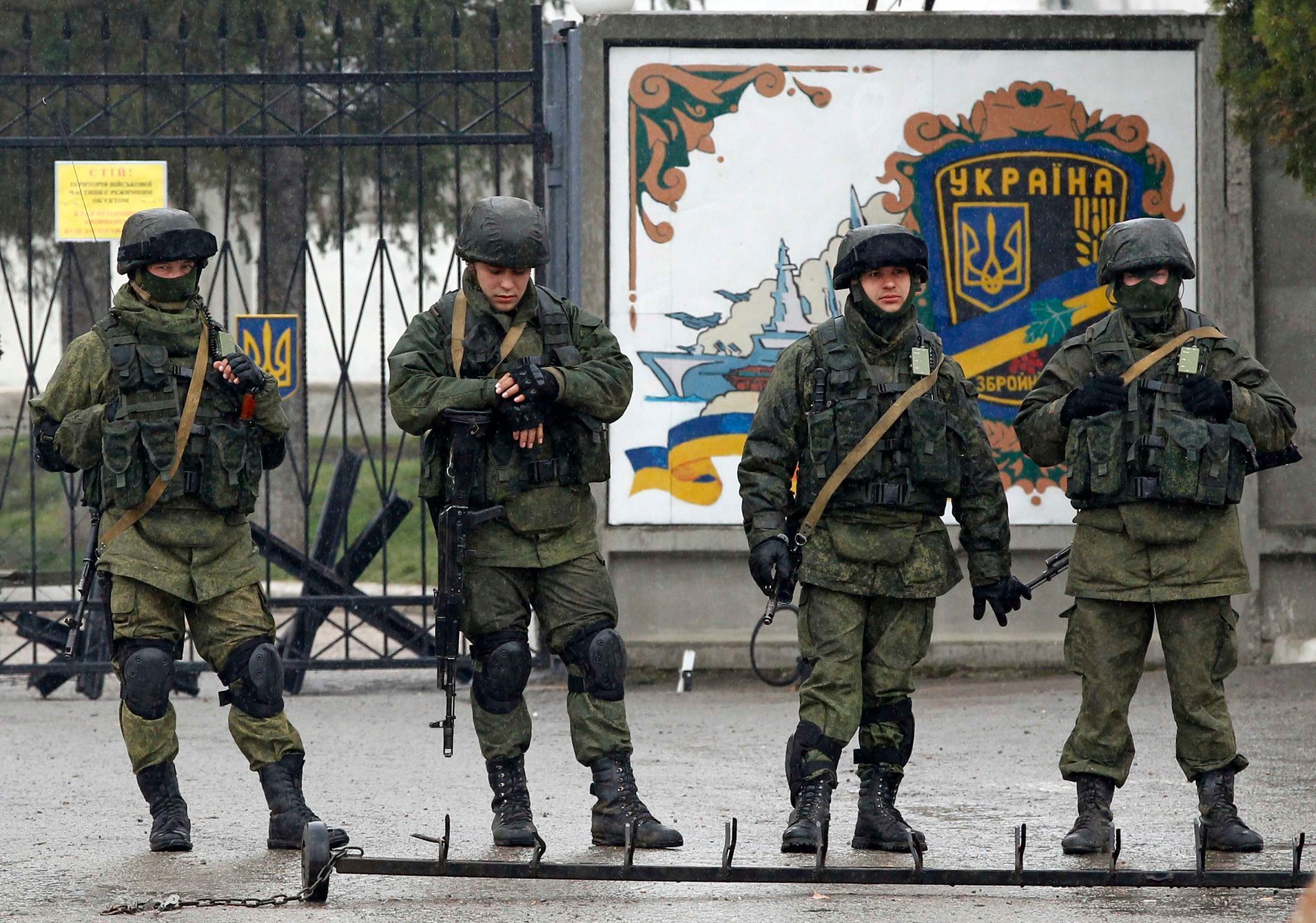 Krym obsadila armáda, k níž se nikdo nehlásí