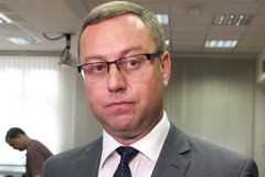 Bývalý nejvyšší státní zástupce Zeman bude radit guvernérovi České národní banky
