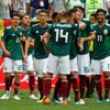 Mexičan Hirving Lozano slaví gól v zápase Německo - Mexiko na MS 2018
