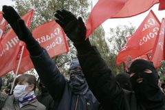 V Moskvě se hajlovalo. Slavila se národní jednota