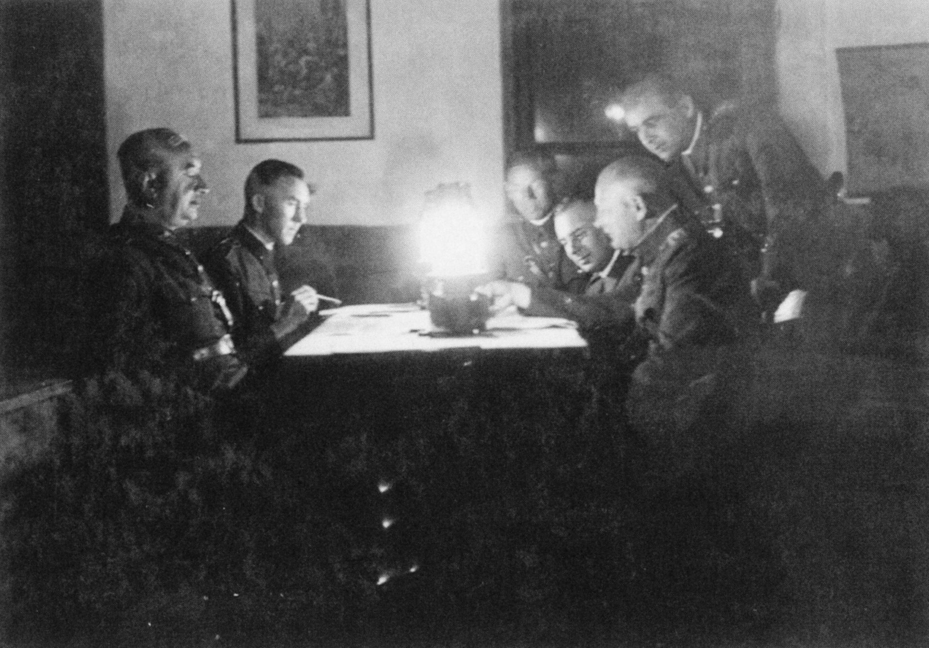 Jednorázové užití / Fotogalerie / 80 let od okupace Československa / 1939 / Kniha
