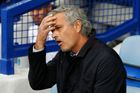 Mourinhovi se Chelsea rozpadá pod rukama. Ponižuje hráče a ztrácí respekt