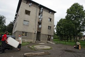 Romové platí statisíce za nájem v dezolátní ubytovně
