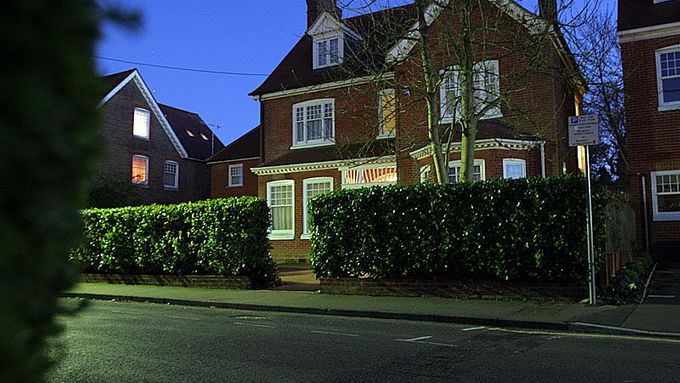 Dům v Crawley, kde žije skupina lidí s postižením