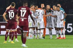 Juventus ovládl městské derby s Turínem. O jedinou trefu se postaral Vlahovič