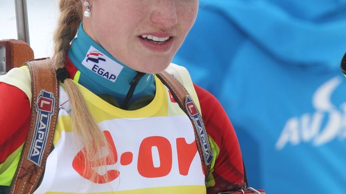 Gabriela Soukalová ve stíhacím závodu chybovala až při poslední, 20. ráně, a přišla tak o vítězství.