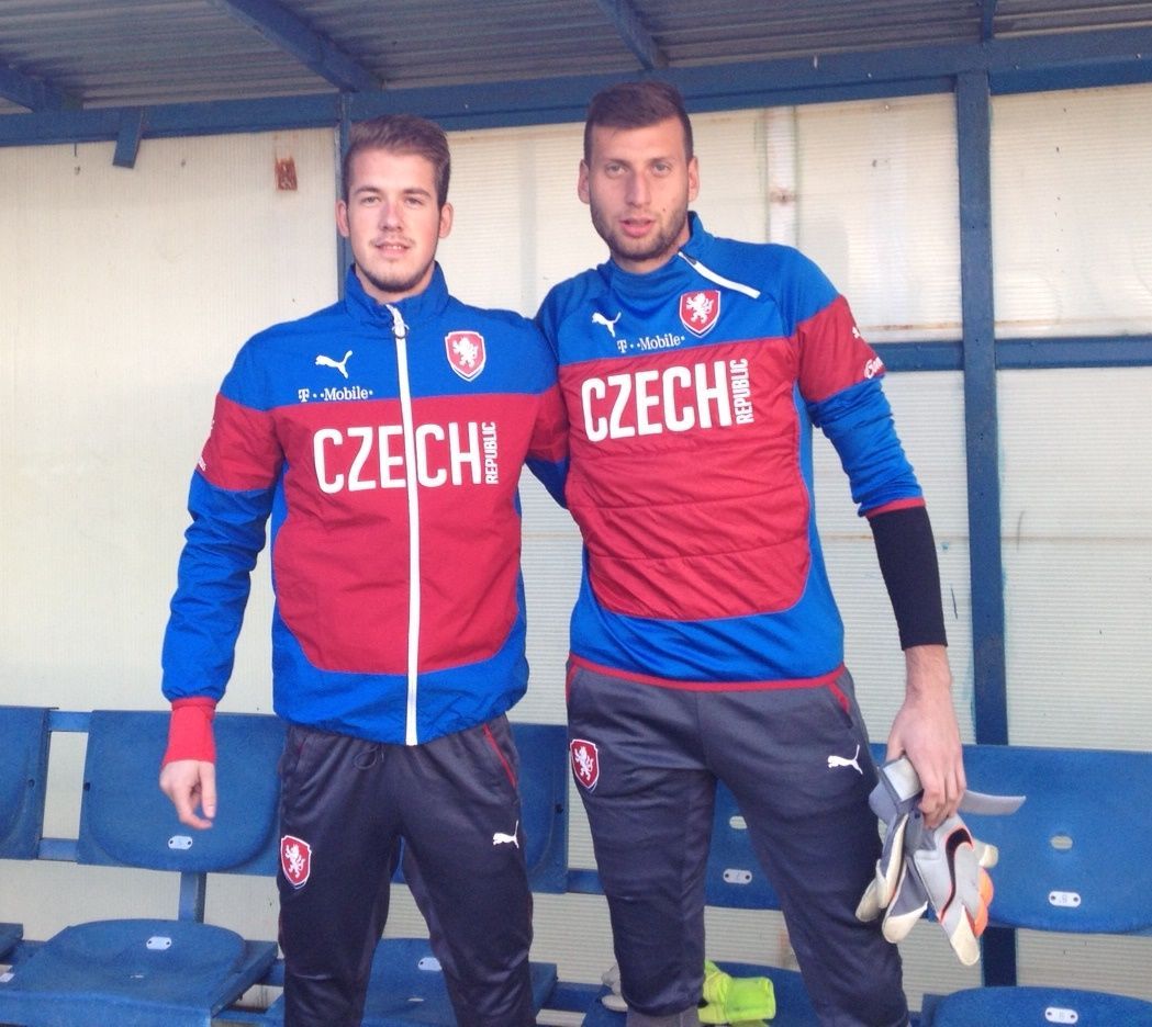 Vojtěch Vorel a Lukáš Zima (vpravo) na tréninku české fotbalové reprezentace do 21 let