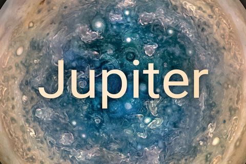 Na Jupiteru jsou obří cyklóny o velikosti Země. Nové snímky překvapily i vědce z NASA