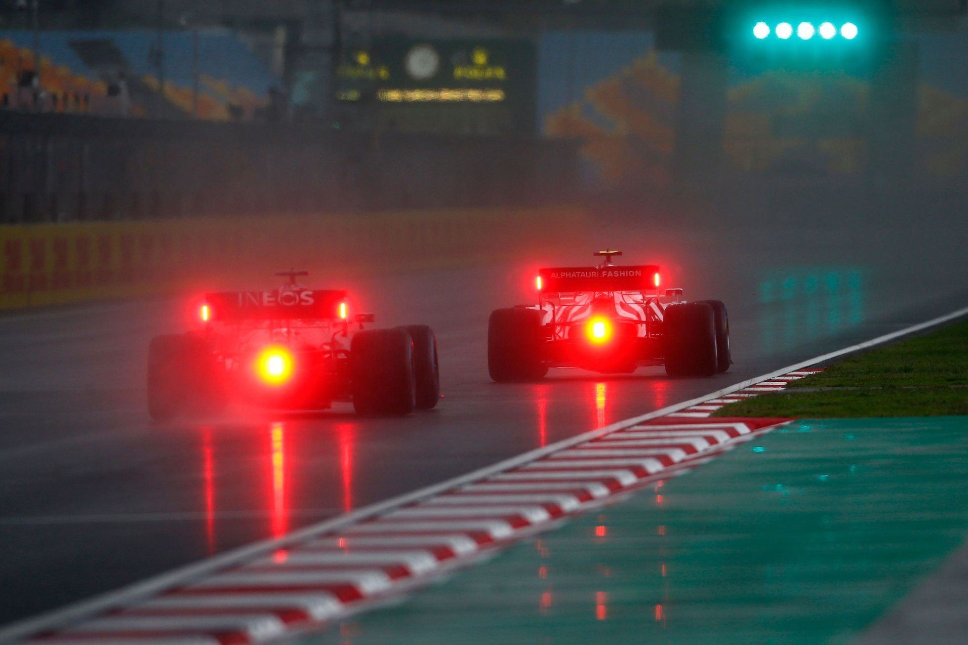 Deštivá kvalifikace na Velkou cenu Turecka formule 1 2020