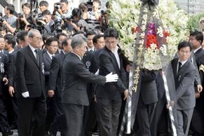 Obrazem: Pohřeb Kim Te-džunga obnovil mezikorejské vztahy