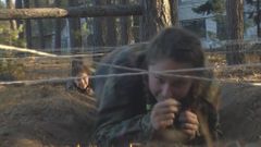 Děti v Sumské oblasti na východě Ukrajiny mohou navštěvovat výcvikový tábor, v němž se učí základům vojenského řemesla. A nacionalistickou ideologii.