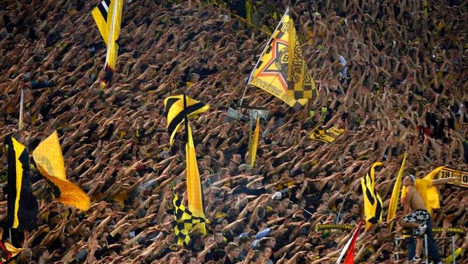 Fanoušci německého fotbalového klubu Borussia Dortmund.