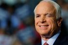 McCain chce obhajovat senátorské křeslo. V 74 letech