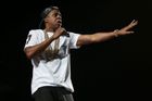 Recenze: Taťka Jay-Z se na nové desce omlouvá za nevěru. Za zdí VIP klubu ho ale skoro není slyšet