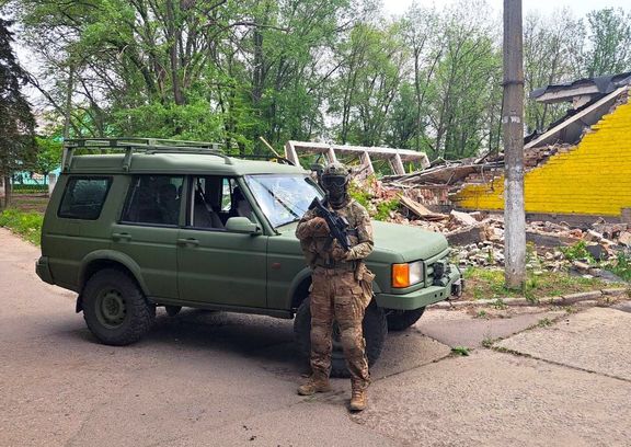 Sanitka z naší kolony už zachránila život třem ukrajinským vojákům. Snímek poslala jednotka přímo z nulté linie na Donbasu.