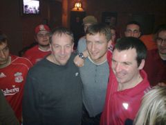 Fanoušci Sparty možná potkají v Liverpoolu i domácího ´kolegu´ Steva Wadea (vlevo)