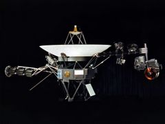 Voyager-1 dorazí k heliopauze podle NASA do čtyř let