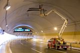 Tunel Blanka se otevře 19. září ve 14 hodin, samotnému provozu bude předcházet komorní akce spojená s přestřižením pásky u vjezdu na Letné. Teď je ještě potřeba zkontrolovat třeba funkčnost všech čidel.