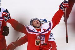 NHL nasadila ceny: Reklama na dresu Čechů za 200 milionů