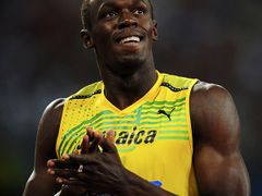 Jamaičan Usain Bolt se usmívá po zaběhnuté stovce na olympijských hrách v Pekingu.