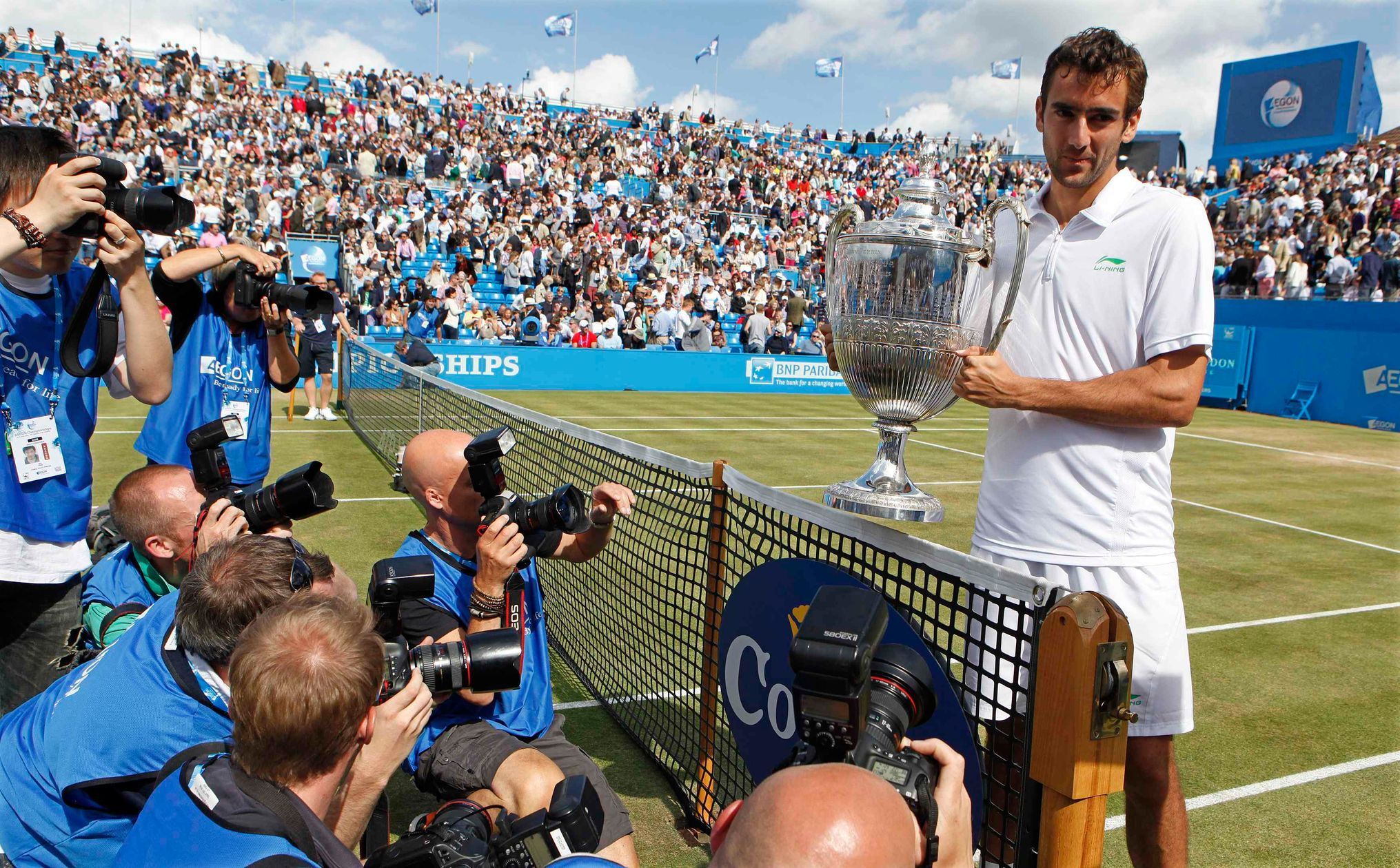 Finále tenisového turnaje v Londýně mezi Nalbandianem a Čiličem, který skončil diskvalifikací Argentince