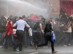 Protesty v Istanbulu.