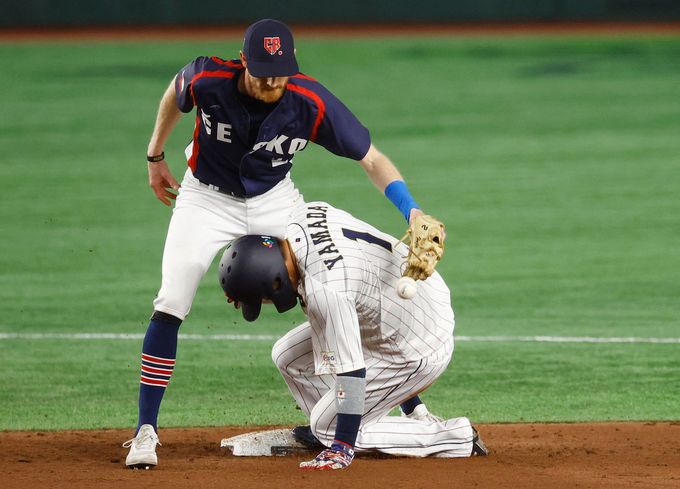 Japonec Yamada krade druhou metu v utkání s Českem na letošním World Baseball Classic