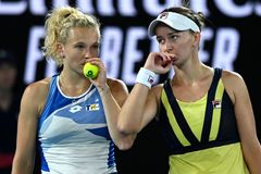 Krejčíková a Siniaková na Turnaji mistryň opět prohrály, přesto mohou stále postoupit
