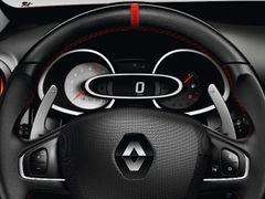 Pádla u volantu jsou opravdu velká