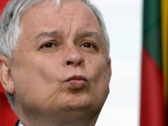 Pomůže Polsku z krize prezident Lech Kaczyński? Někteří Poláci pochybují.