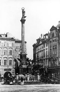 Mariánský sloup na Staroměstském náměstí, 1885.