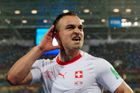 Xherdan Shaqiri  slaví gól v zápase Srbsko - Švýcarsko na MS 2018