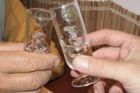 Proč alkohol zabíjí dál. Česko dělá stále stejnou chybu