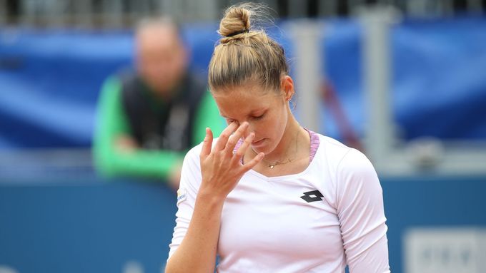 Kristýna Plíšková se po finále neubránila slzám. Mona Barthelová nakonec byla nad její síly.