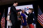 Senátor Marco Rubio se svým synem.