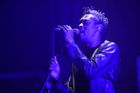 Recenze: Massive Attack stále patří do světové extraligy. Z jejich setu na Rock for People mrazilo