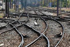 Správa železnic vymění vadné výhybky, testy potvrdily povrchové vady