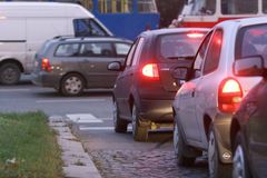 Švédsko: Chcete řidičák, musíte umět jezdit ekologicky
