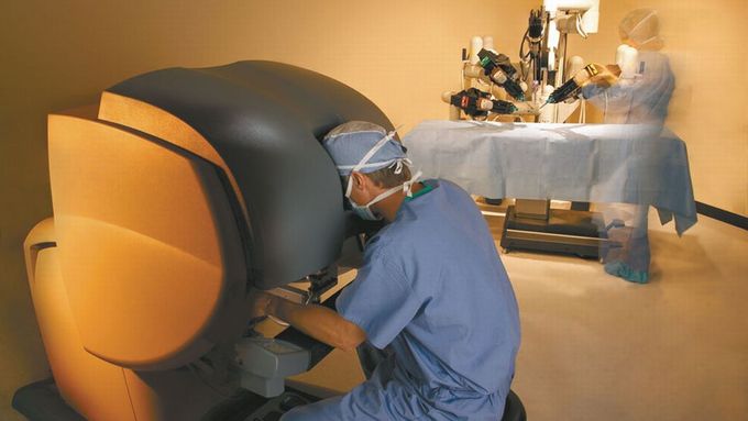 Robot da Vinci, drahý přístroj k operacím prostaty