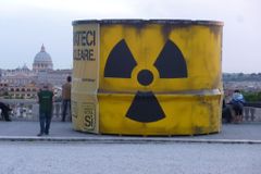 Francie omezí svou rozsáhlou jadernou energetiku