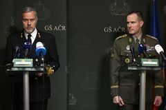 Vojenský šéf NATO v Praze. S náčelníkem armády Řehkou vystoupí na půdě blízké ODS