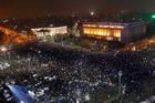 Protesty v Rumunsku proti vládě, která amnestuje korupci, jen tak neskončí, říká rumunský sociolog