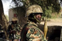 Teroristé z Boko Haram zabili při útoku v Nigérii nejméně šedesát civilistů