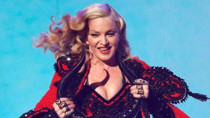 Madonna dává v posledních letech na obdiv spíše své tělo než hudbu.