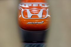 McLaren splnil Alonsovo přání. Po třech letech trápení vymění motory Honda za Renault