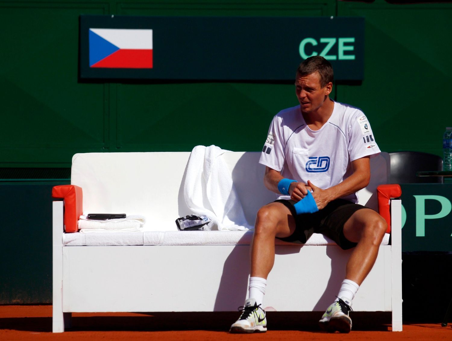 Český tenista Tomáš Berdych na tréninku před semifinále Davis Cupu 2012 s Argentinou.