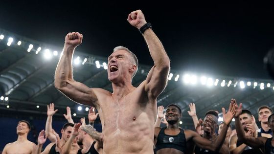 Trenér Martin Hyský slaví výhru Plzně na hřišti AS Řím