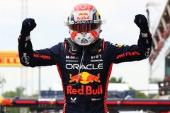 Verstappen v Montrealu dohnal Sennu,oslavil triumf číslo 41. Red Bull rovnou stovku