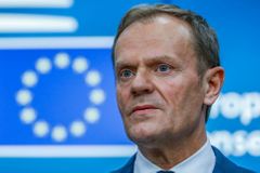 Polská prokuratura předvolala šéfa Evropské rady Tuska k výslechu