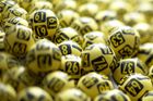 V loterii ve Velké Británii padl rekordní jackpot. Dva výherci si rozdělí 66 milionů liber